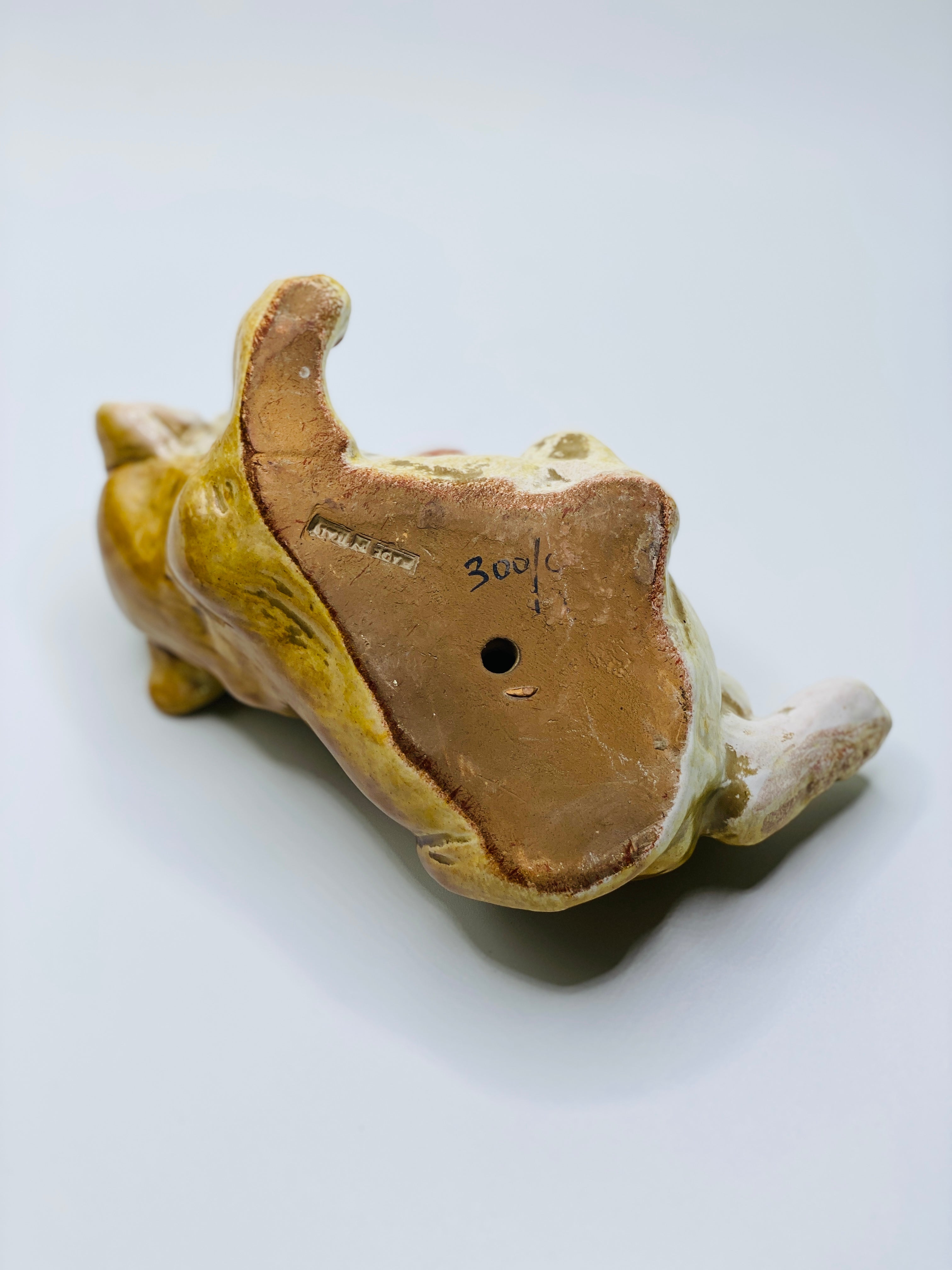 shop-one-of-kind-vintage-unique-antique-gifts-home-decor-online-pottery