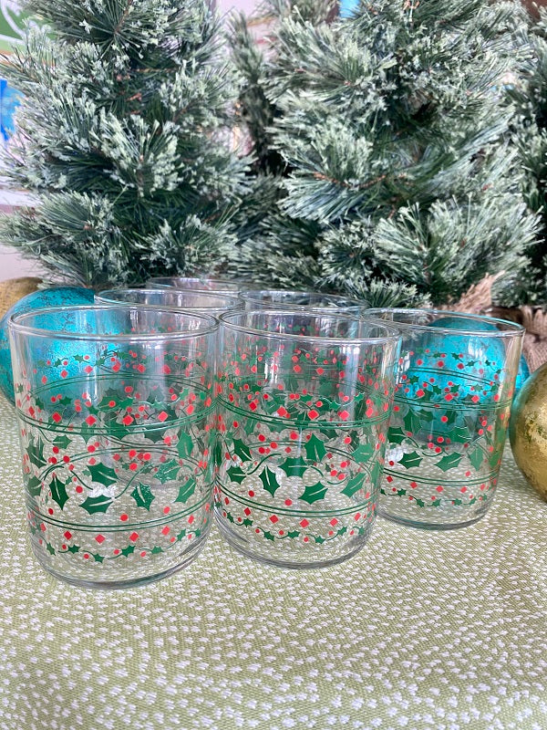 Libbey Holly Berry Lowball Christmas Drinking Glasses Holiday Glassware Set  of 4
