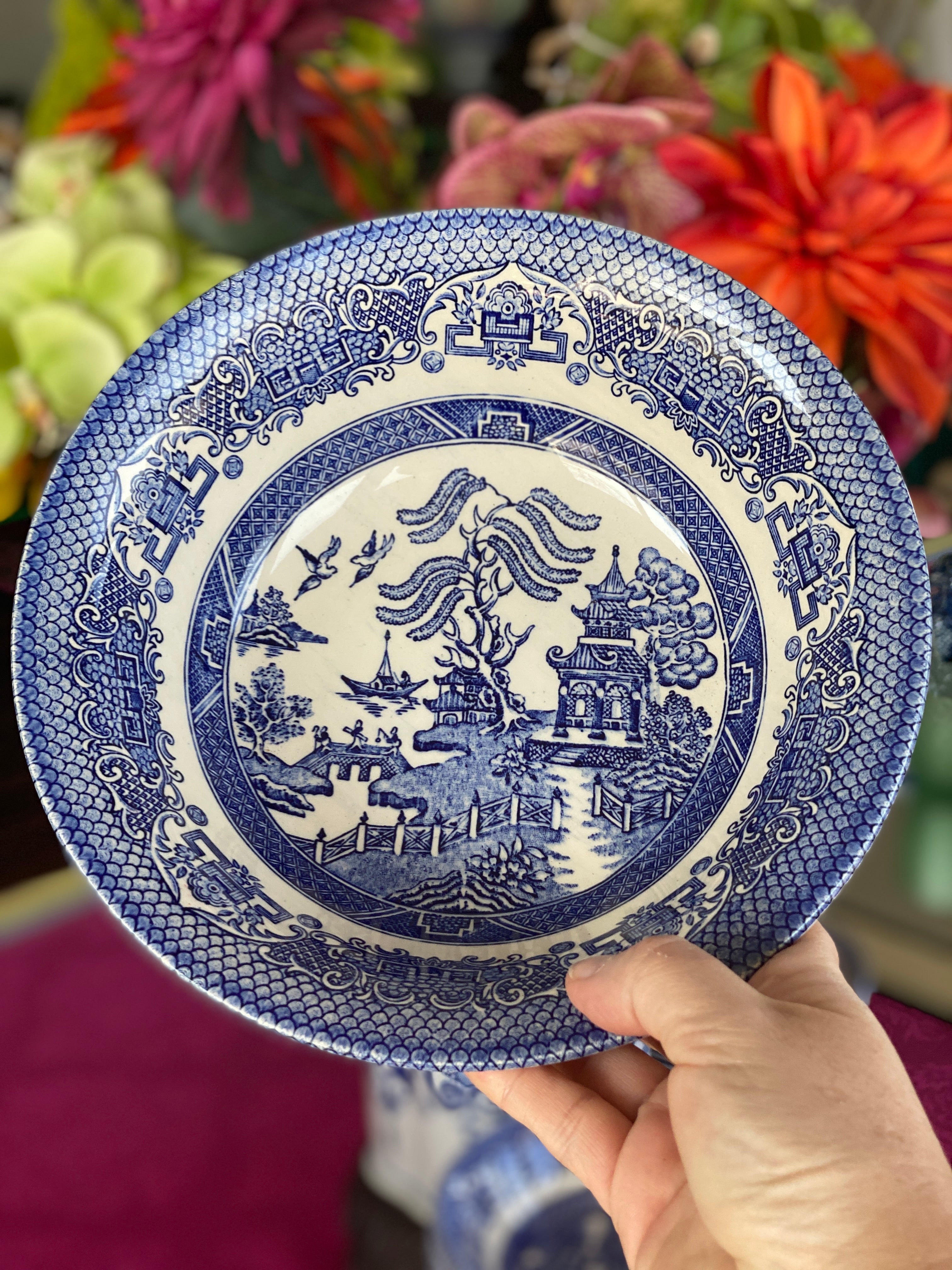 Vintage Blue Willow Serving Bowl England – The House of Hanbury