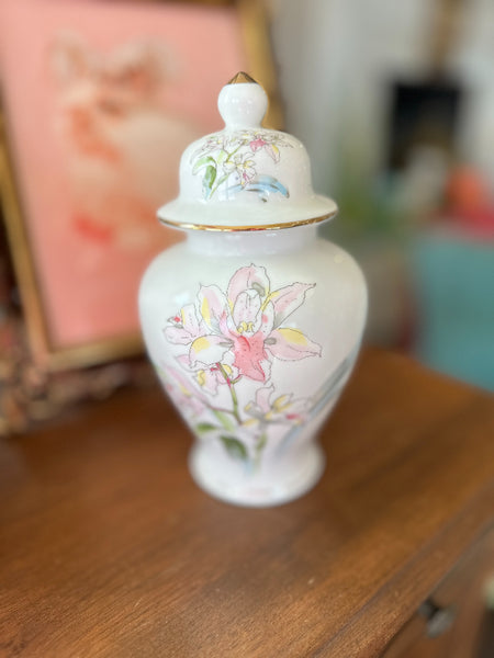 Vintage Ginger Jar White Floral, Japan