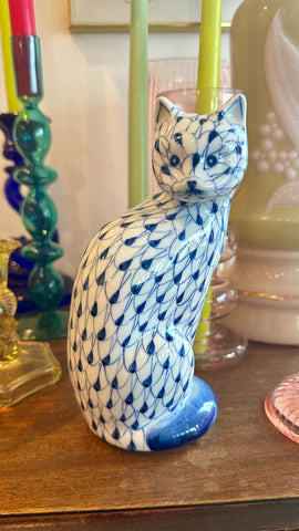 Vintage Cat Figurine, Blue and White Fishnet, Andrea by Sadek