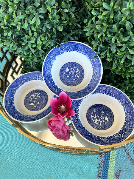 Vintage Cereal Bowls, Blue Willow Pattern, Set of 3