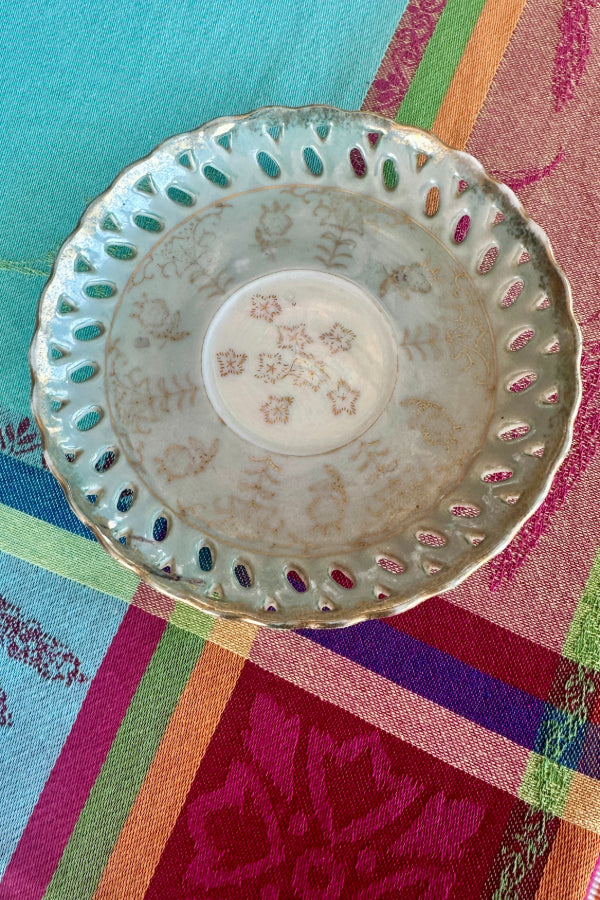 Vintage Reticulated Plate Black, White, gold or Green, Gold Plate