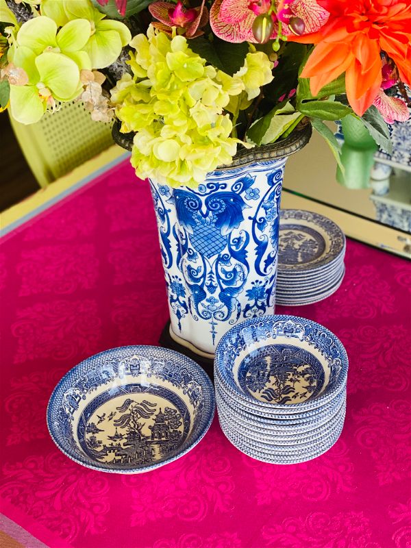 Blue willow 2025 salad plates