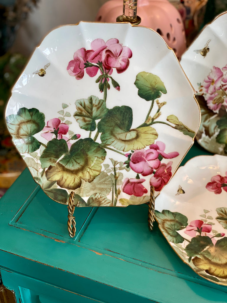 Queen Bee Plate, Porcelain – Angioletti Designs