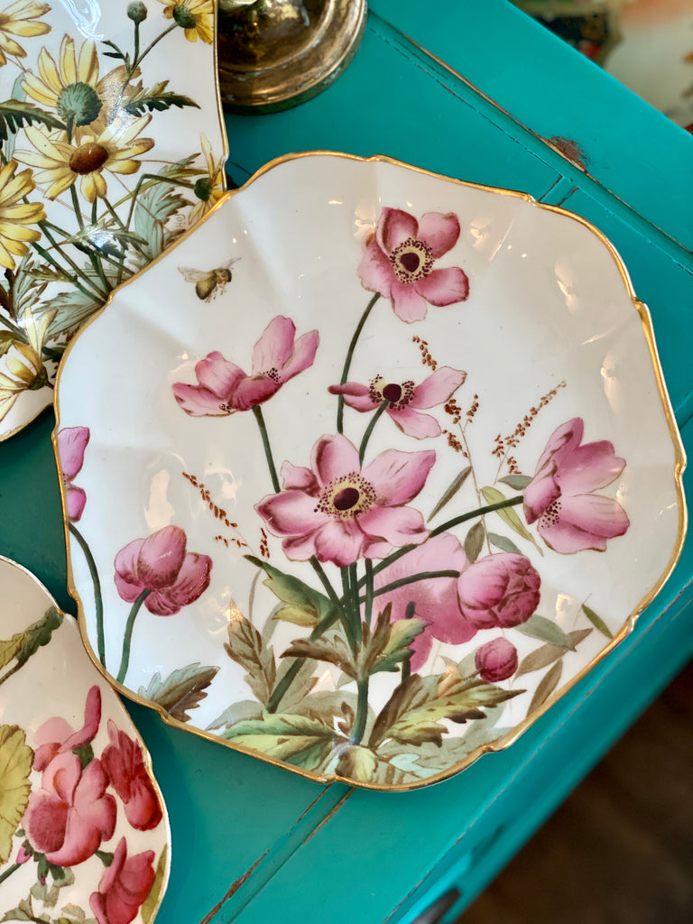 Queen Bee Plate, Porcelain – Angioletti Designs