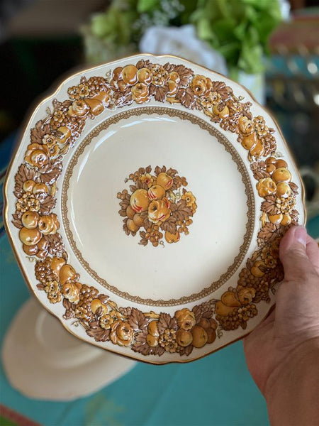 Set of 5 Crown Ducal Florentine dishes, brown and orange fruit pattern