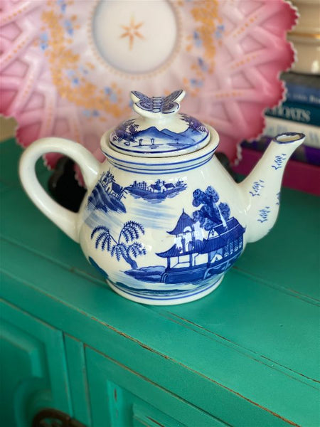 Blue and White Butterfly Top Teapot