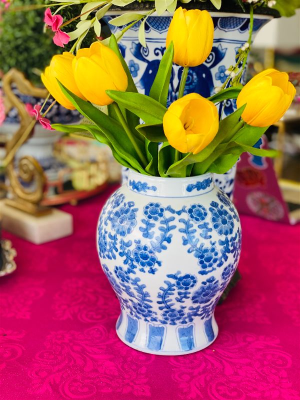 Vintage Blue and White chinoiserie vase