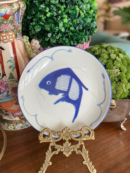 Vintage Hand painted Blue and White Fish Plate